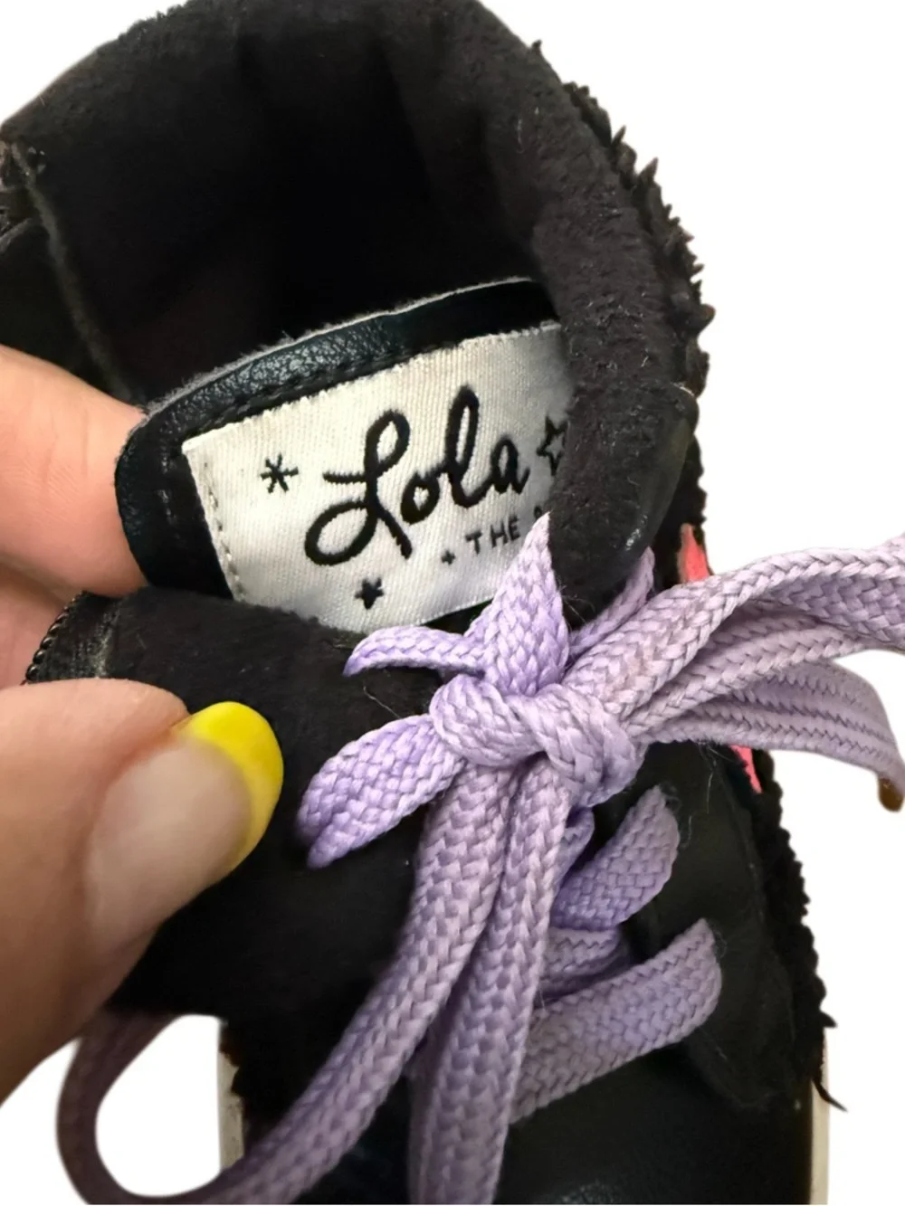 Lola + the Boys Black Sherpa High-Top Sneakers w Pink Star -Size 6